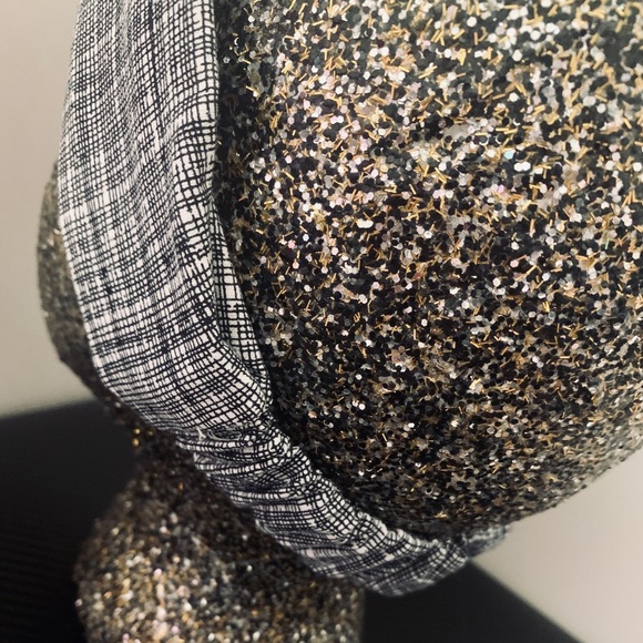 Crosshatch Pattern Turban Style Headband - Picture 3 of 7